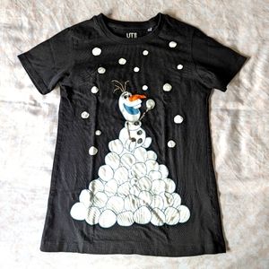 UNIQLO kids size S black t-shirt